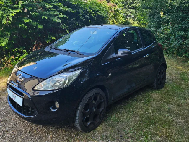 FORD KA Essence 2012